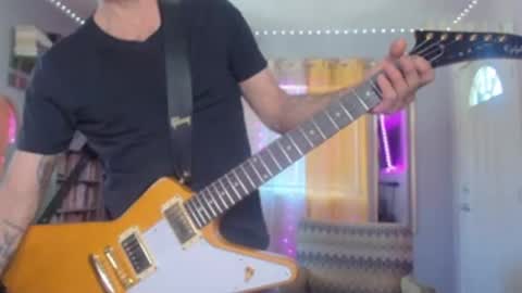 Flannel Dong online show from October 2025 09:23:01 PM