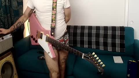 Flannel Dong online show from December 2025 08:18:01 AM