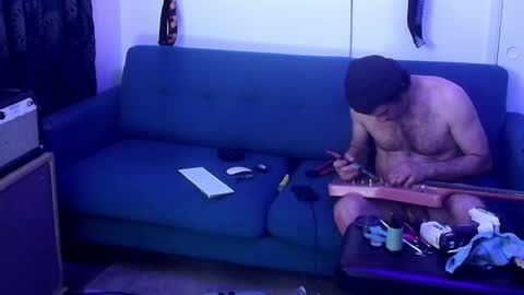 Flannel Dong online show from March 2026 02:11:01 AM