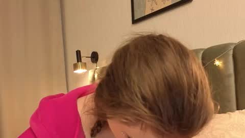 Snapshot of flexi_pixie chatting on February 2026 02:57:01 PM Leia online show from February 2026 02:57:01 PM