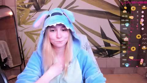 FlexiMona online show from February 2026 09:22:02 PM