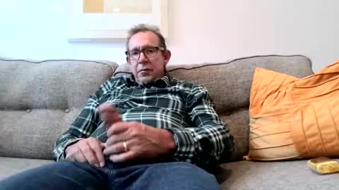 Flickrbrite online show from December 2024 07:52:02 PM