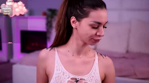 Snapshot of flirty_fawn chatting on January 2026 02:04:02 AM Ana online show from January 2026 02:04:02 AM