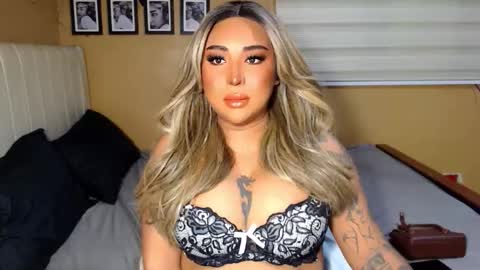 Bella Napoli online show from October 2025 10:16:02 AM