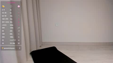 Snapshot of flirtykitty_ chatting on November 2025 07:07:01 AM Emely online show from November 2025 07:07:01 AM