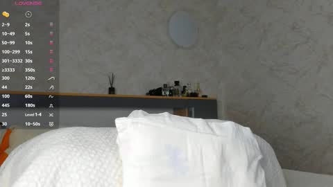 Snapshot of flirtykitty_ chatting on March 2026 02:39:02 AM Emely online show from March 2026 02:39:02 AM