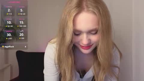 Polly online show from September 2025 10:57:02 PM