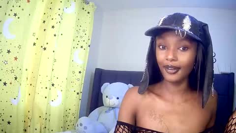 Snapshot of flirtyy_sheery chatting on September 2025 12:21:02 PM sheery online show from September 2025 12:21:02 PM