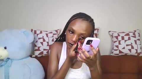 Snapshot of flirtyy_sheery chatting on December 2025 03:01:02 AM sheery online show from December 2025 03:01:02 AM