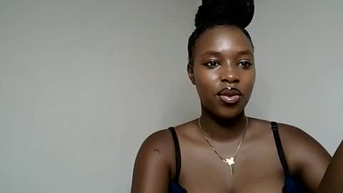 Snapshot of flirtyzariah chatting on February 2026 12:04:01 PM flirtyzariah online show from February 2026 12:04:01 PM