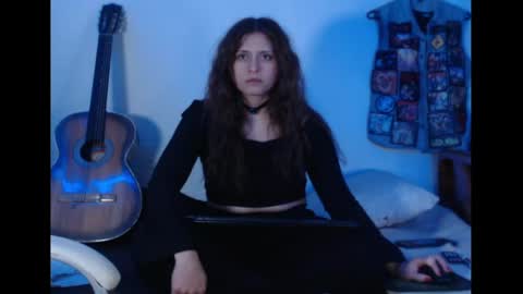 flor3citarockera online show from May 2026 12:32:01 PM