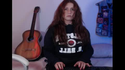 flor3citarockera online show from May 2026 06:28:02 PM
