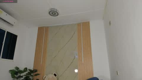    online show from April 2026 04:39:01 AM