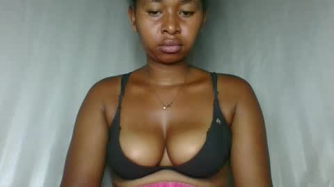 Snapshot of florencia011 chatting on December 2025 09:43:02 PM florencia011 online show from December 2025 09:43:02 PM