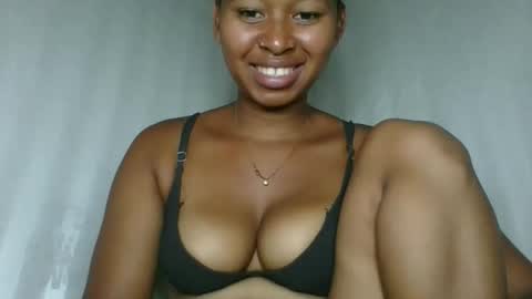 Snapshot of florencia011 chatting on December 2025 12:23:02 PM florencia011 online show from December 2025 12:23:02 PM