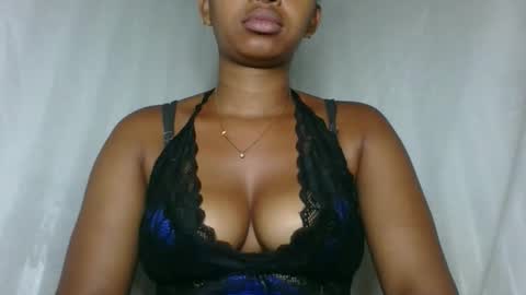 Snapshot of florencia011 chatting on December 2025 03:25:02 AM florencia011 online show from December 2025 03:25:02 AM
