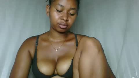 Snapshot of florencia011 chatting on December 2025 07:39:02 AM florencia011 online show from December 2025 07:39:02 AM