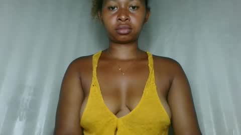 Snapshot of florencia011 chatting on January 2026 05:16:02 PM florencia011 online show from January 2026 05:16:02 PM