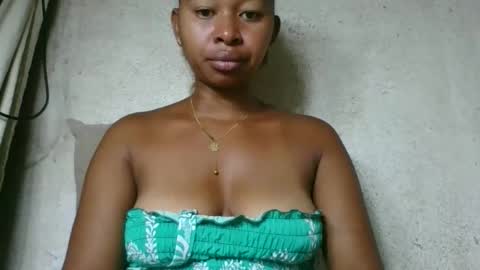 Snapshot of florencia011 chatting on March 2026 11:01:01 PM florencia011 online show from March 2026 11:01:01 PM