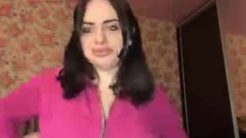 Snapshot of florettamizutani chatting on February 2026 08:18:02 PM Emma online show from February 2026 08:18:02 PM