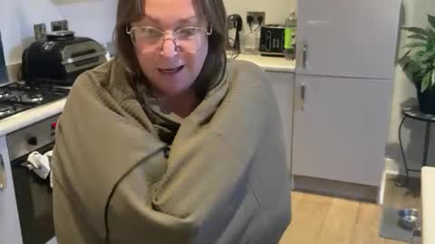 flossyishot online show from October 2025 06:32:02 PM