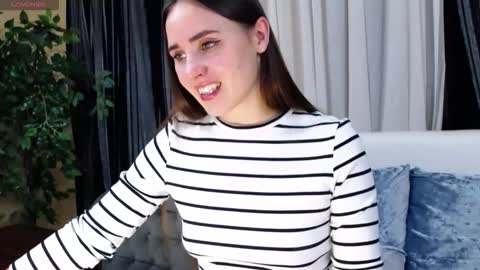 Flouvet online show from November 2025 10:35:02 AM