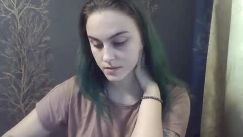 Snapshot of flower_bluee chatting on January 2025 12:15:02 PM Ambika 3 online show from January 2025 12:15:02 PM