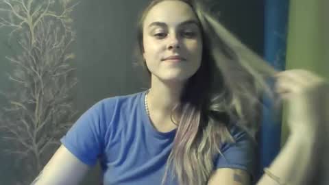 Snapshot of flower_bluee chatting on September 2025 12:59:02 PM Ambika 3 online show from September 2025 12:59:02 PM