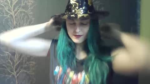 Snapshot of flower_bluee chatting on October 2025 09:43:01 AM Ambika 3 online show from October 2025 09:43:01 AM