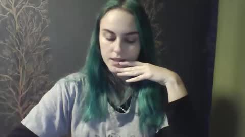 Snapshot of flower_bluee chatting on November 2025 01:00:02 PM Ambika 3 online show from November 2025 01:00:02 PM