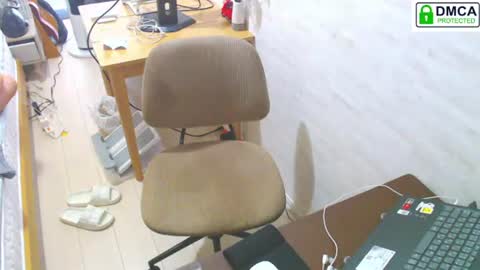 Snapshot of flowerbox chatting on June 2026 06:18:01 AM flowerbox online show from June 2026 06:18:01 AM