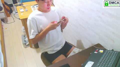 Snapshot of flowerbox chatting on June 2026 12:27:02 PM flowerbox online show from June 2026 12:27:02 PM