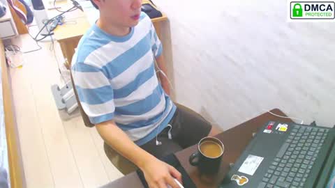 Snapshot of flowerbox chatting on July 2026 04:29:01 AM flowerbox online show from July 2026 04:29:01 AM