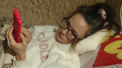 say meow and send tip  online show from January 2025 06:27:01 PM