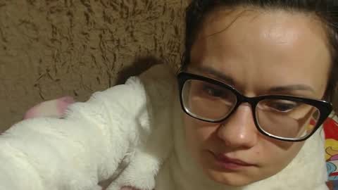 say meow and send tip  online show from January 2025 12:43:02 AM