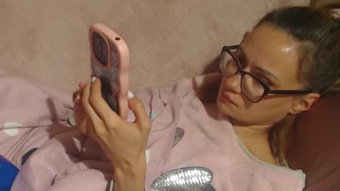 say meow and send tip  online show from October 2025 05:03:02 PM