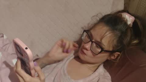 say meow and send tip  online show from October 2025 07:15:02 PM