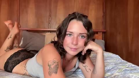 Flowergirl online show from December 2025 12:08:01 AM