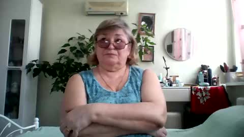 Snapshot of flowerlover8 chatting on February 2025 01:22:01 PM Flowerlower online show from February 2025 01:22:01 PM