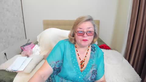 Snapshot of flowerlover8 chatting on February 2025 01:59:01 PM Flowerlower online show from February 2025 01:59:01 PM