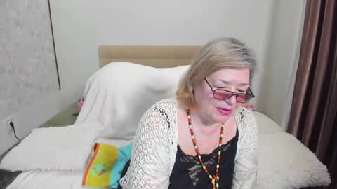 Snapshot of flowerlover8 chatting on February 2025 04:22:01 AM Flowerlower online show from February 2025 04:22:01 AM