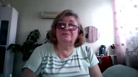 Snapshot of flowerlover8 chatting on February 2025 02:30:01 PM Flowerlower online show from February 2025 02:30:01 PM