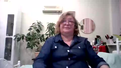 Snapshot of flowerlover8 chatting on February 2025 06:00:02 PM Flowerlower online show from February 2025 06:00:02 PM