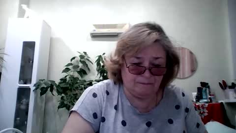 Snapshot of flowerlover8 chatting on March 2025 06:55:01 PM Flowerlower online show from March 2025 06:55:01 PM