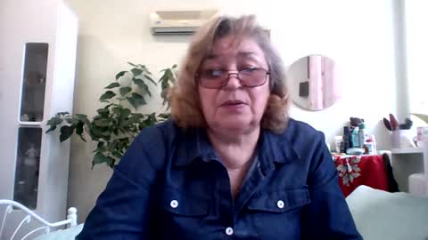 Snapshot of flowerlover8 chatting on March 2025 09:29:02 AM Flowerlower online show from March 2025 09:29:02 AM