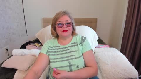 Snapshot of flowerlover8 chatting on March 2025 09:56:01 AM Flowerlower online show from March 2025 09:56:01 AM