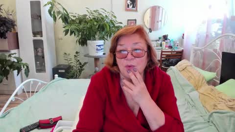 Snapshot of flowerlover8 chatting on September 2025 04:12:02 AM Flowerlower online show from September 2025 04:12:02 AM