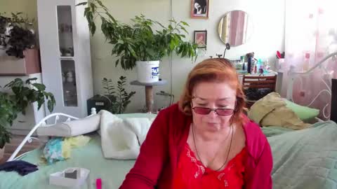 Snapshot of flowerlover8 chatting on September 2025 05:50:01 AM Flowerlower online show from September 2025 05:50:01 AM