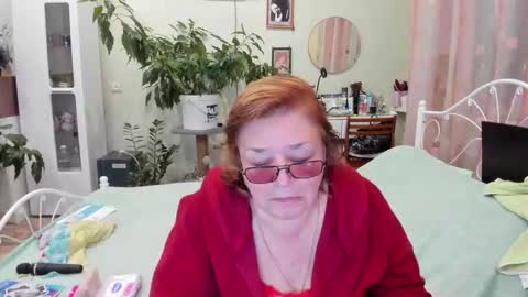 Snapshot of flowerlover8 chatting on September 2025 05:56:02 PM Flowerlower online show from September 2025 05:56:02 PM