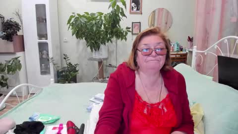 Snapshot of flowerlover8 chatting on September 2025 07:27:01 PM Flowerlower online show from September 2025 07:27:01 PM